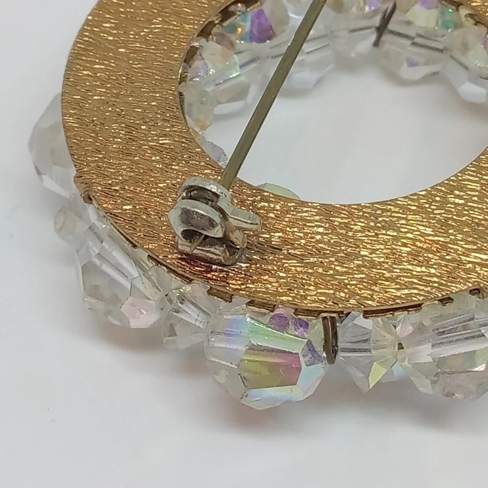 * vintage AB glass crystal bead circle cluster gold tone pin brooch